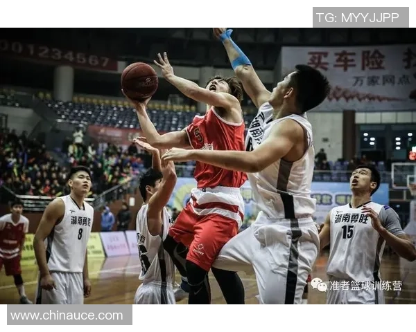 赛后分析：武汉篮球队与西安篮球队在比赛中的战术灵活性对比